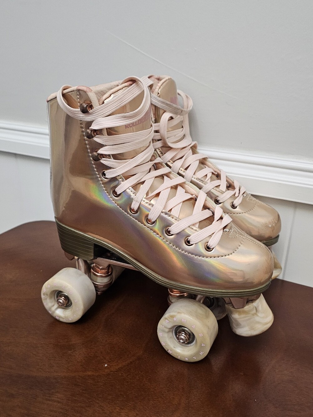 Impala Roller Skates Rollerskates Rose Gold Pink Holographic Size 7 US